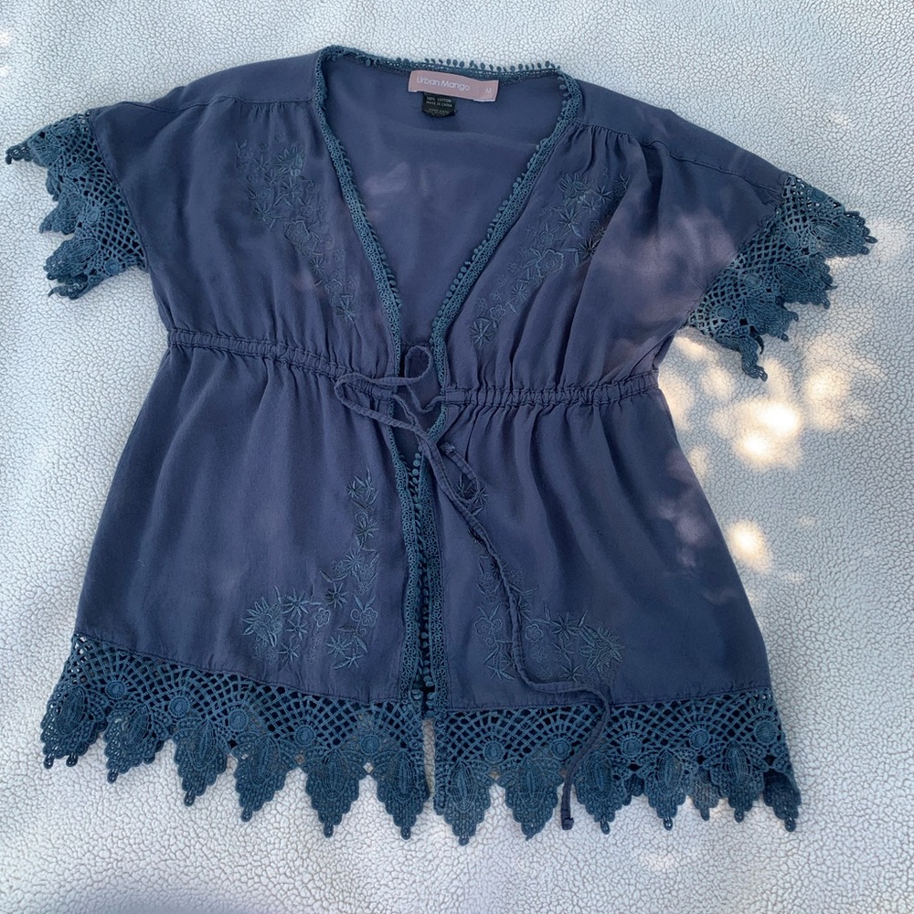 ✨3 for $25✨ Urban Mango kimono style top